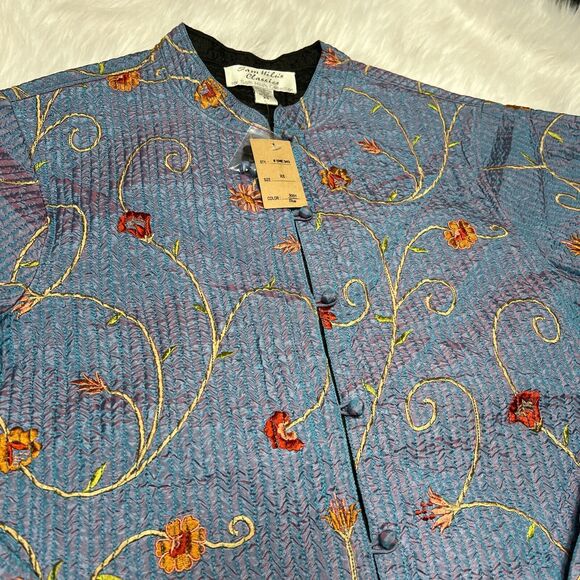 SAM HILU'S CLASSICS REVERSIBLE QUILTED JACKET FLORAL BLUE / BLACK EMBROIDERED - Picture 3 of 8